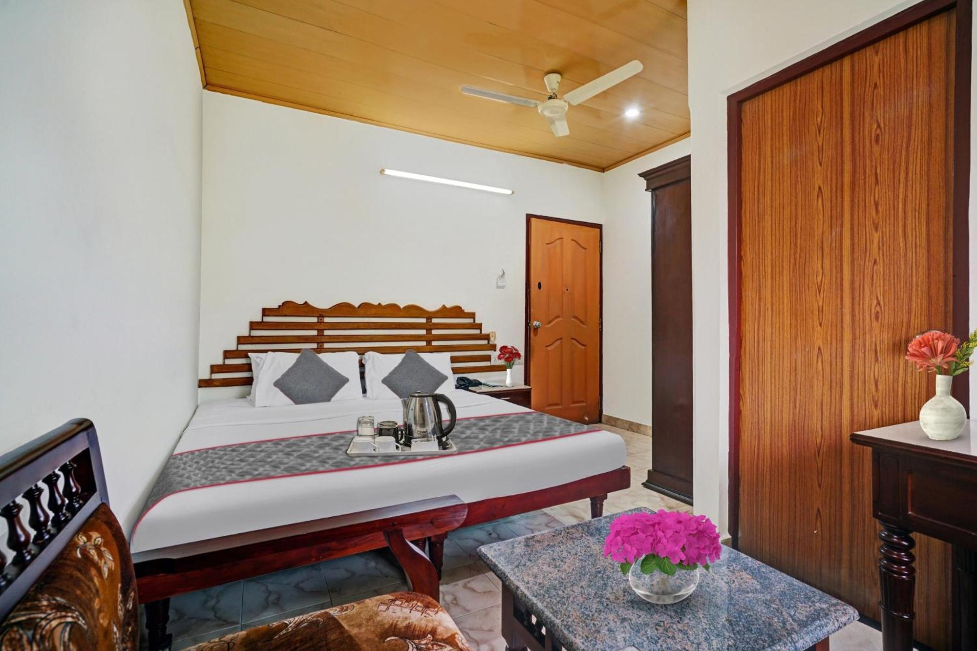 Palette - Pagoda Resorts Alappuzha Exterior foto